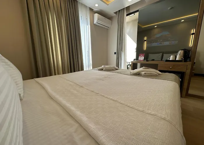 La Es Bella Hotel
