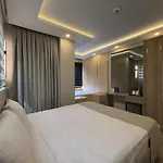 Otel La Es Bella *